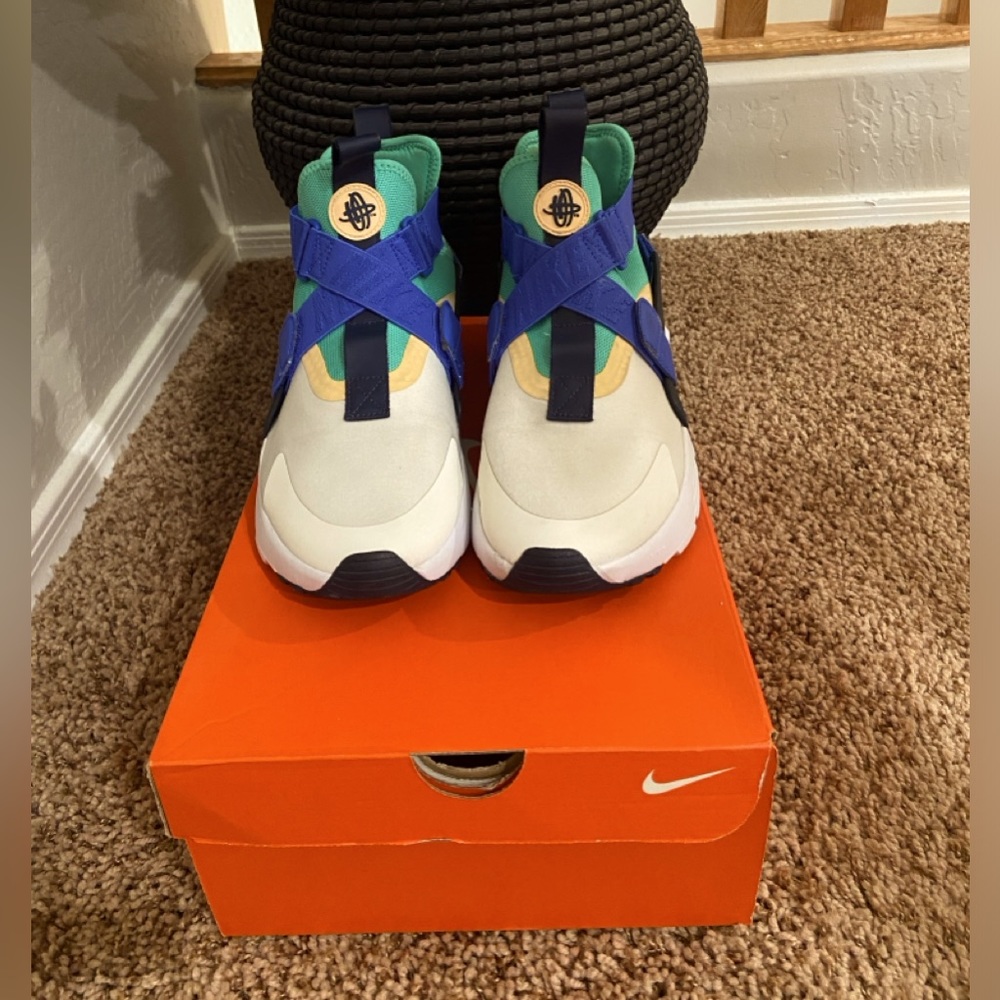 Nike Air Huarache City Women’s Running Shoe: White/Sail/Green & Blue